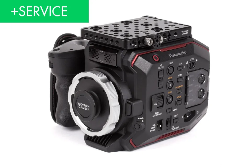 Wooden Camera PL Panasonic EVA1 kit monture PL avec installation