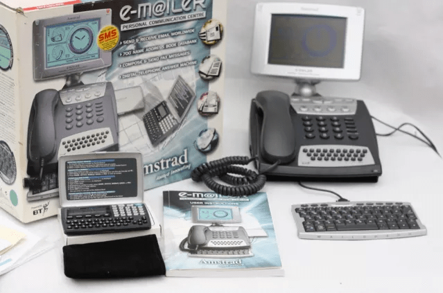 Amstrad Emailer EM2000 téléphone mail écran LCD mains libres