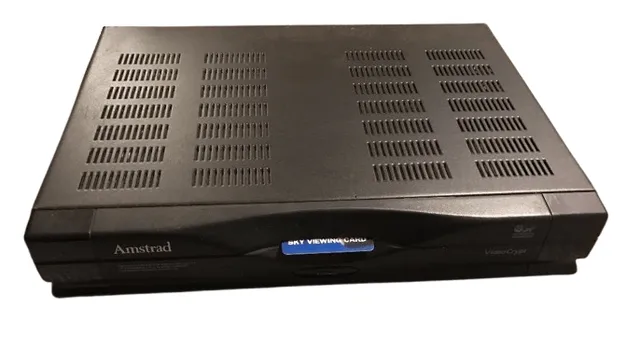 Amstrad Satellite SRD310 récepteur décodeur satellite TV