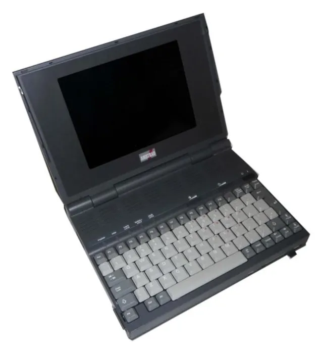 Amstrad ANB386 ordinateur portable 1991