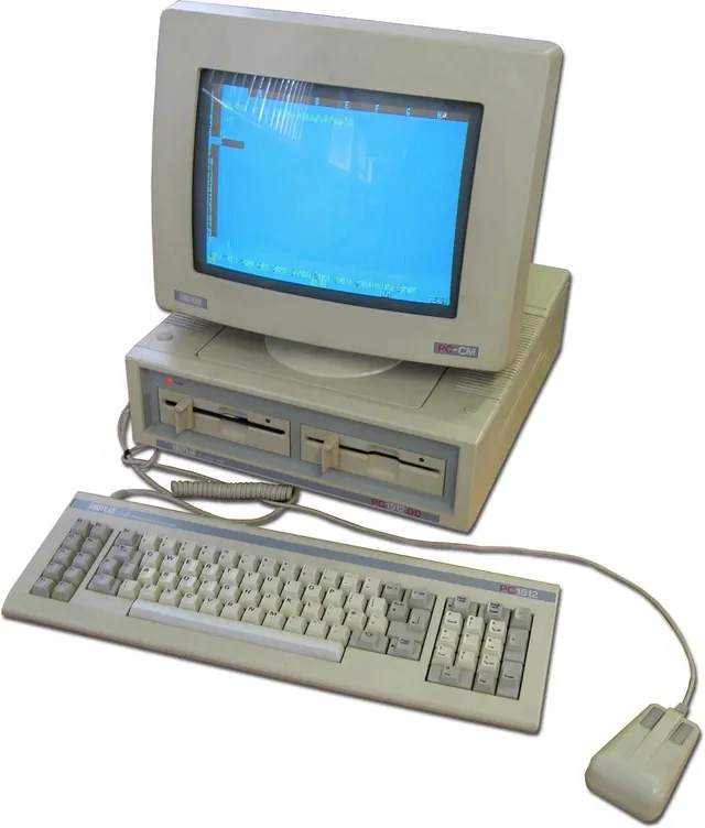 Amstrad PC1512 ordinateur de bureau 1986 professionnel